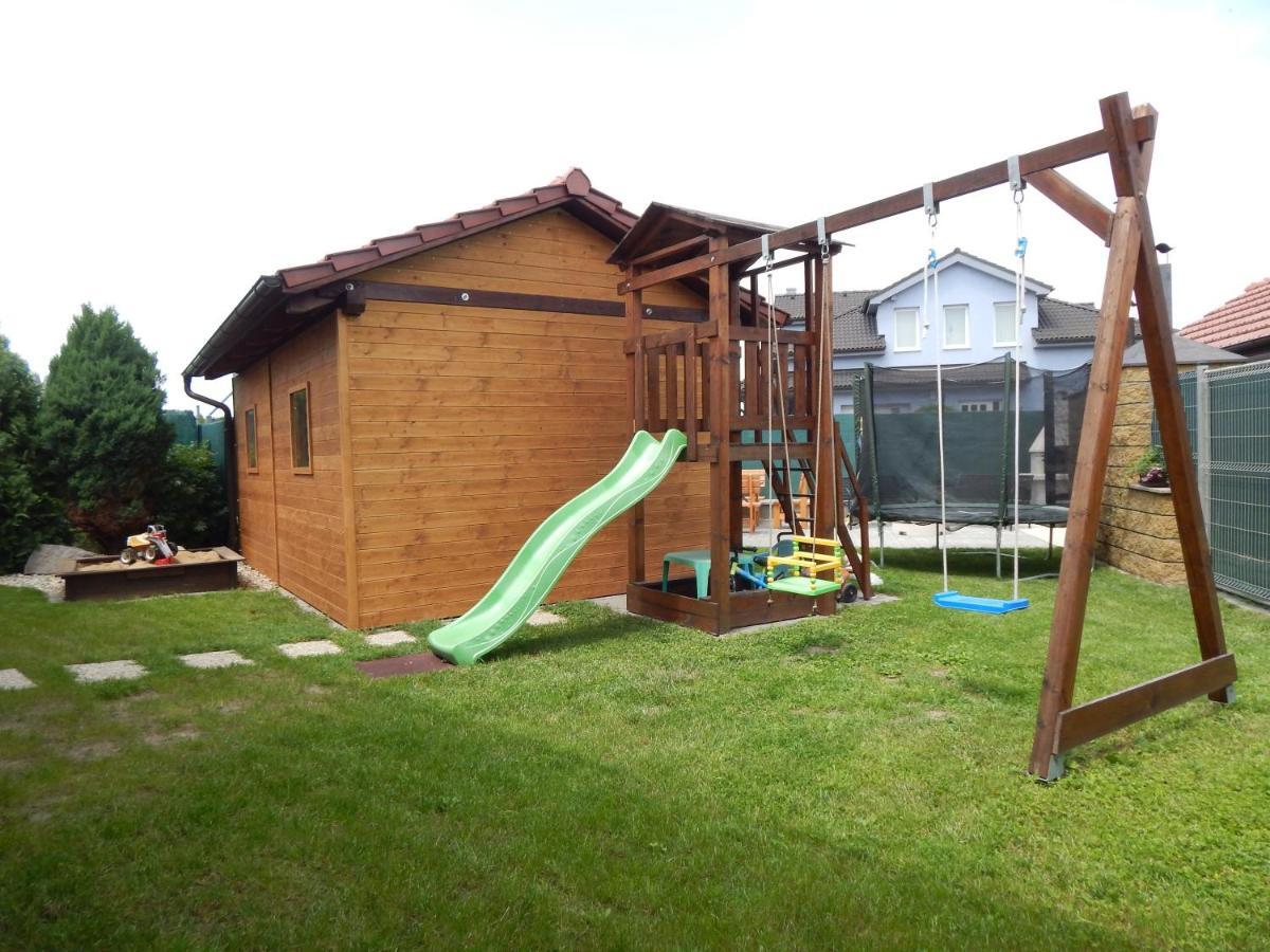 Apartmany Andrea Brzecław Zewnętrze zdjęcie